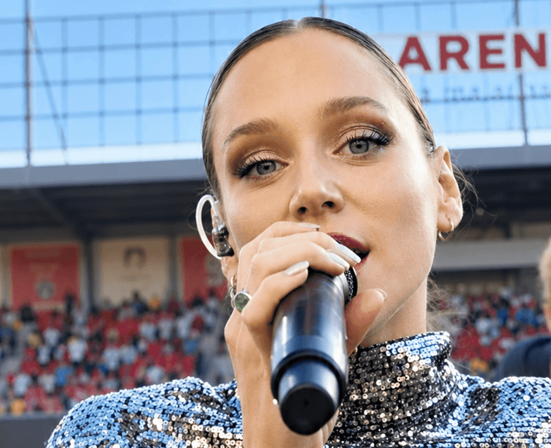 Emma Drobna R10 half time sow